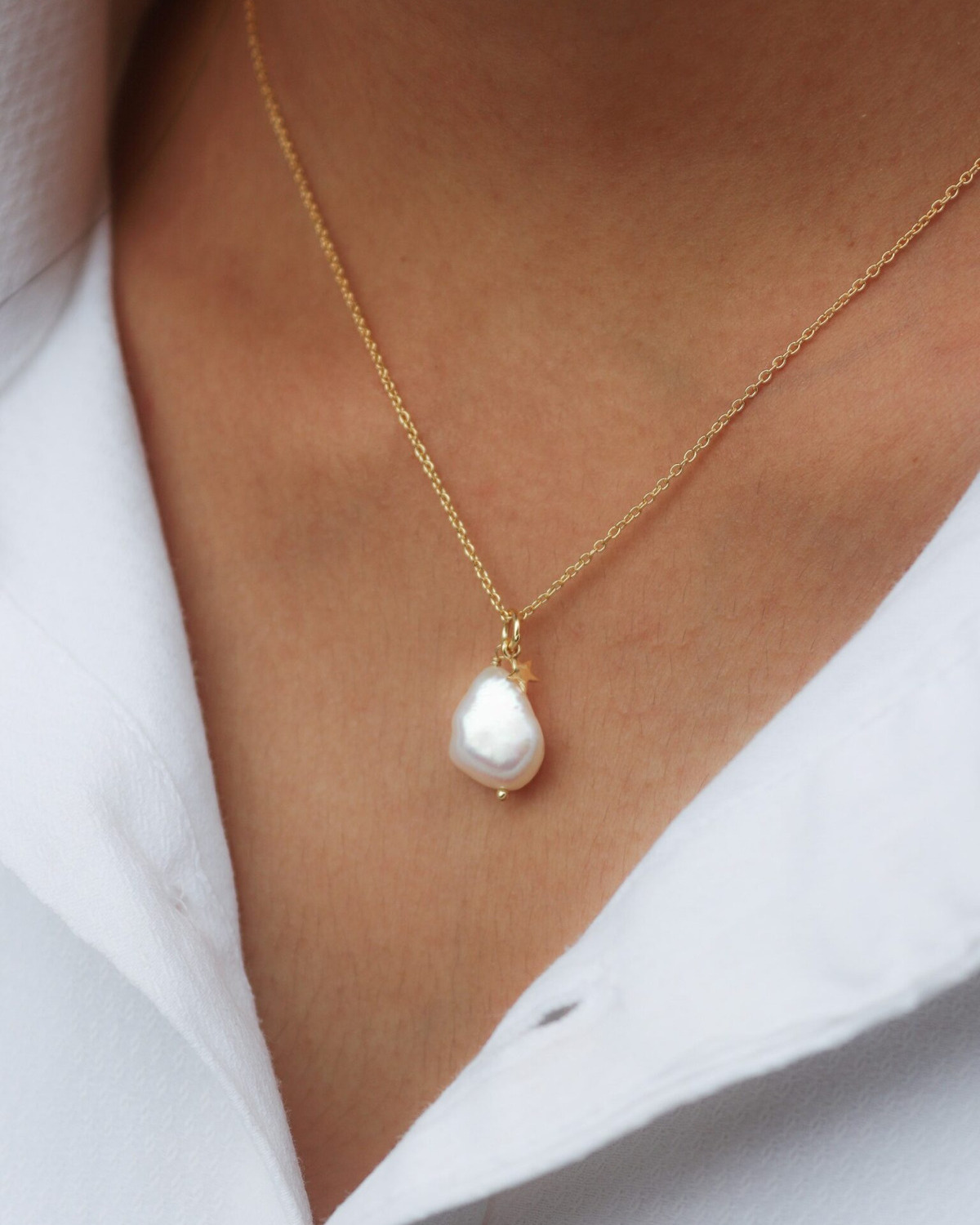 DAINTY NATURAL PEARL NECKLACE – MAIVE
